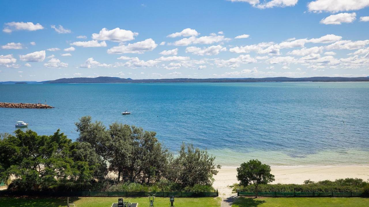 Riviera - Panoramic Water Views In The Heart Of Nelson Bay Villa Exterior photo